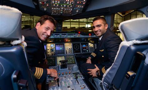 Emirates Pilot Salary Captain And First Officer Dubaimatic