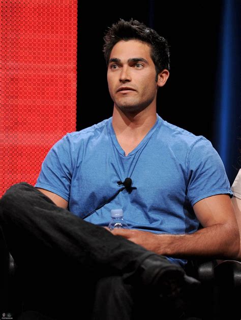 It S Super Emotional Tyler Posey Reflects On Tyler Hoechlin S Derek