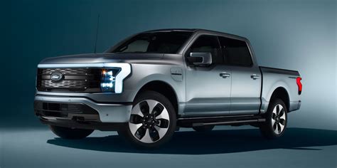 563-HP 2022 Ford F-150 Lightning Turns America’s Top Seller Electric