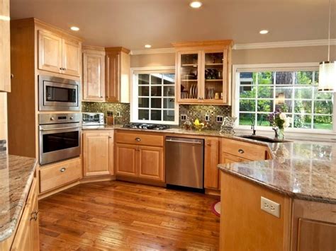 Hickory kitchens,hickory cabinet kitchen pics,kitchen colors,pictures of kitchens with hickory cabinets,knotty hickory. updated kitchen paint colors | Wood floor kitchen ...