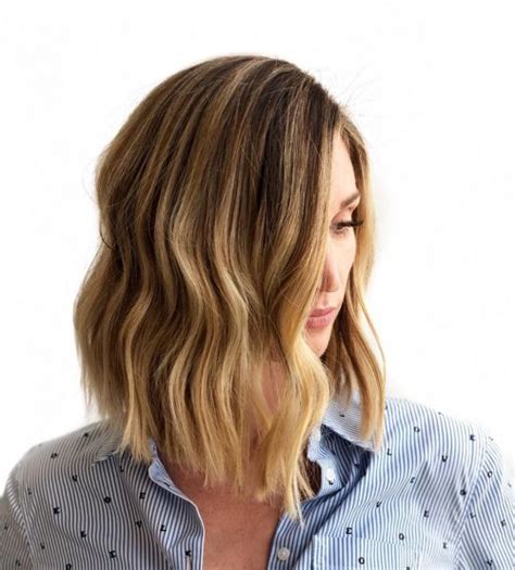 Blunt bob or classic bob. 27 Angled Bob Hairstyles Trending Right Right Now for 2019