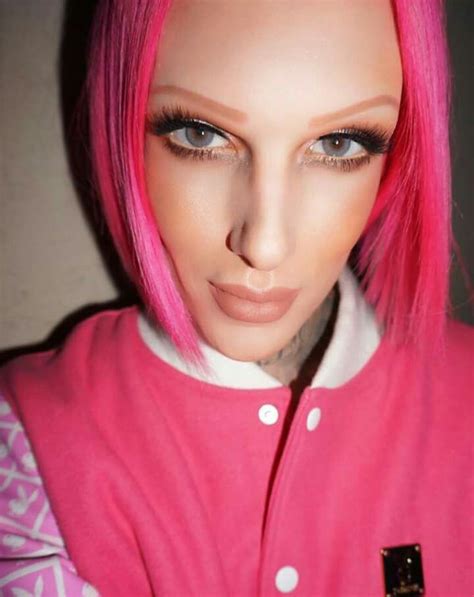 Jeffree Star | Pink hair, Jeffree star, Eye color