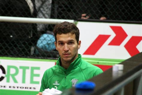 Luvas guarda redes hóquei sporting novas. André Girão, nos três melhores do Mundo para Paulo Pereira ...