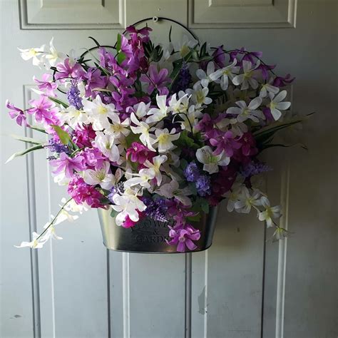 Check spelling or type a new query. Dollar Tree flower arrangement | Dollar tree flowers ...