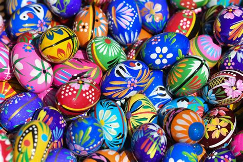 The Most Amazingly Beautiful Easter Eggs From Around The World
