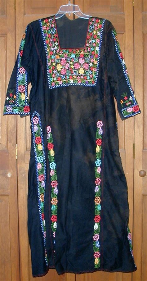 Traditional Vintage Palestinian Embroidered Arab Dress ...