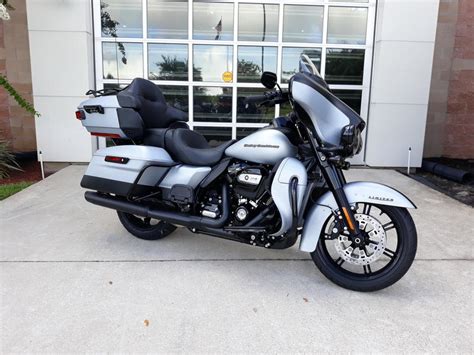 Ride that is anything but standard. New 2020 Harley-Davidson Ultra Limited in Palm Bay #601325 ...