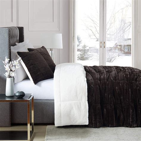 Christian Siriano Faux Fur 3pc Queen Comforter Set In Brown