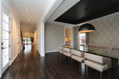 6529 Belmont, Houston, TX 77005: Dark ceiling and floor = different . . . like length along ...