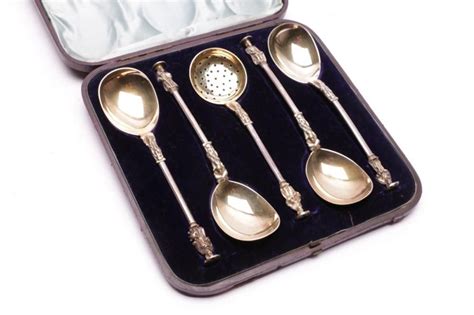 Victorian Silver Apostle Spoons And Strainer Set Flatwarecutlery And