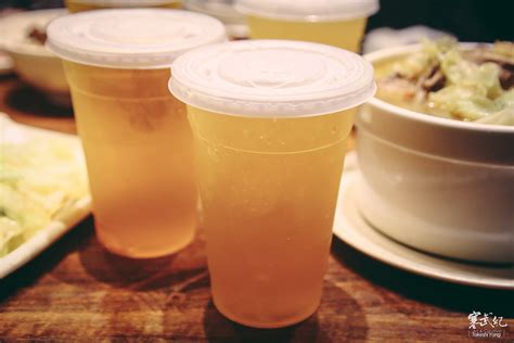 Search the world's information, including webpages, images, videos and more. 【中肯‧食記】捷運善導寺‧雙月食品社｜張忠謀也愛這一味‧養生溫補古早味雞湯! @ 寒武紀。 :: 痞客邦