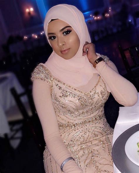 Pin By Rayyanatu On Muslimah And Modest Prom Prom Dress Inspiration