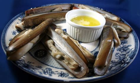 I cannot really say anything that hasn't been said already but here are my observations. Unique Culinary Adventures: East Coast Razor Clams