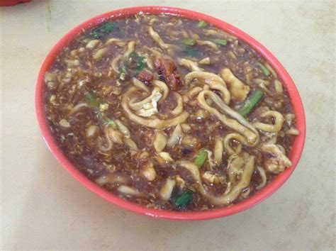 Oh well, at least the names kinda rhyme. 福记正宗乌鲁音卤面饭店 Restoran Hock Kee Ulu Yam Loh Mee