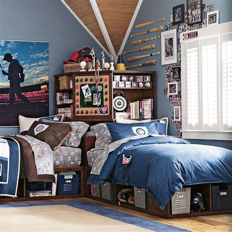 He hangs out with friends, playing games, and study in the same room as well. 12 teen boy rooms for inspiration | nooshloves