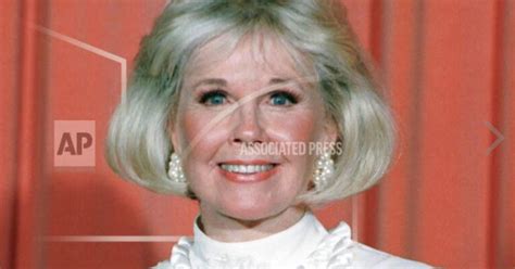 Legendary Actress And Singer Doris Day Dead At 97 Cbs Chicago