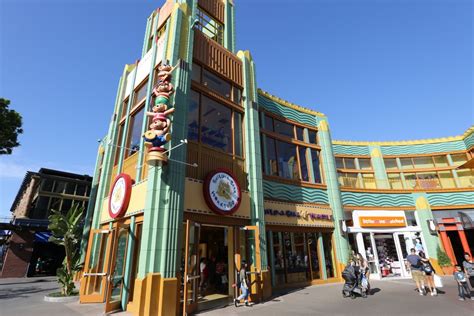 Downtown disney (officially the downtown disney district) is an outdoor shopping center located at the disneyland resort in anaheim, california. Downtown-Disney-Disneyland-36 | The DIS Disney Discussion Forums - DISboards.com