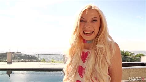 Massive Penis Expands Her Twat Kenzie Reeves Xozilla