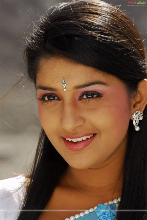 Meera Jasmine Kannada Hot Actress