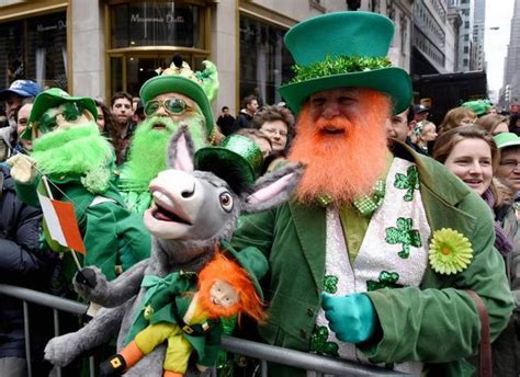 Patricio nació en la bretaña controlada por los romanos aproximadamente en el año 390 d.c. ¿Por que se celebra hoy el Día de San Patricio?