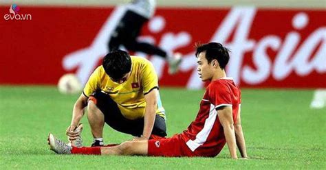 Đọc truyện tranh kỵ sĩ trong vòng cấm area no kishi tiếng việt bản dịch full mới nhất, ảnh đẹp chất lượng cao, cập nhật nhanh và sớm nhất tại nettruyen. Văn Toàn nói gì với gia đình về pha bóng bị cầu thủ ...