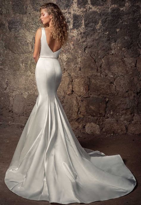 Pnina Tornai In 2021 Wedding Dresses Bridal Dresses Dresses