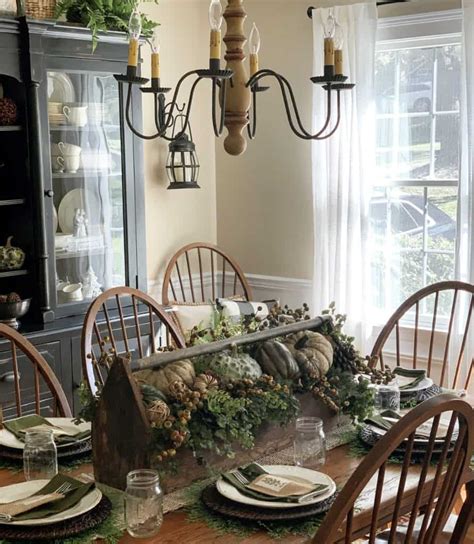 Centerpiece Ideas for the Dining Table You Can Make in Minutes - Stacy Ling