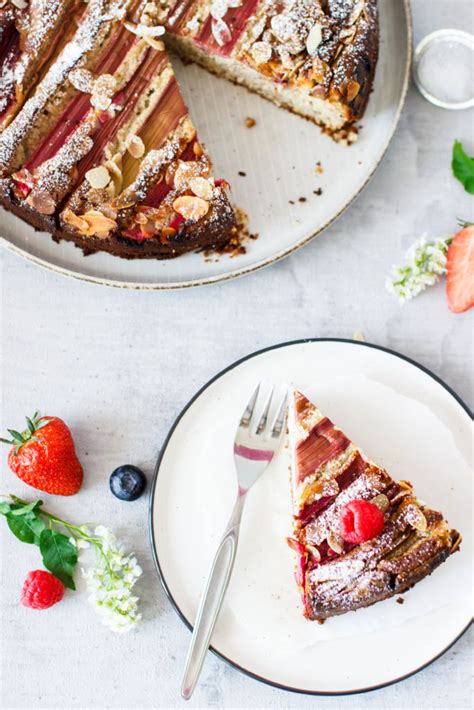 Lust auf einen frischen und gesunden kuchen mit einer tropischen note und einer cremigen, aber nicht schweren füllung? Rezept für einen glutenfreien Mandel Ricotta Kuchen mit ...