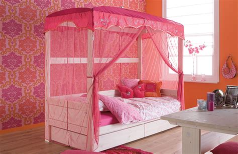 Ich werde nie die strahlenden augen meiner tochter greta vergessen, als ich ihr zum ersten mal ihr neues prinzessinnen bett gezeigt. Kinderbett - liebevolle Kindermöbel by shogazi ® in ...