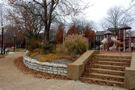 Maybe you would like to learn more about one of these? Pontiac Square Park | City of St. Louis Parks