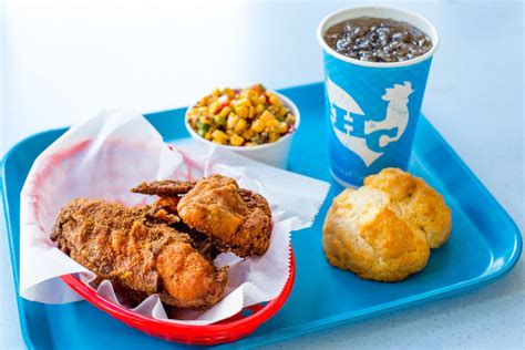 Is it possible to eat well in NYC on a budget? Yes! This insider guide