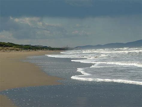 Discover castagneto carducci top travel tips with visititaly's suggestions, recommendations, travel advice and all things to know about castagneto carducci. Il paese di Marina di Castagneto Carducci