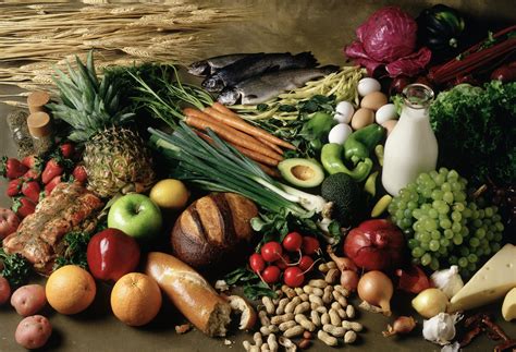 Red meat and foods high in sugar and salt are not big parts of this diet. What to Eat on a Whole Foods Diet
