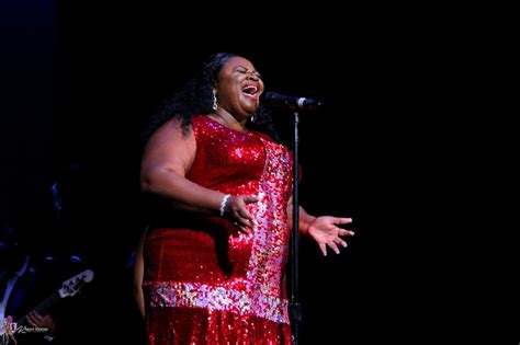 Singer Cece Teneal Pays Tribute To Queen Of Soul Aretha Franklin Arts Atl