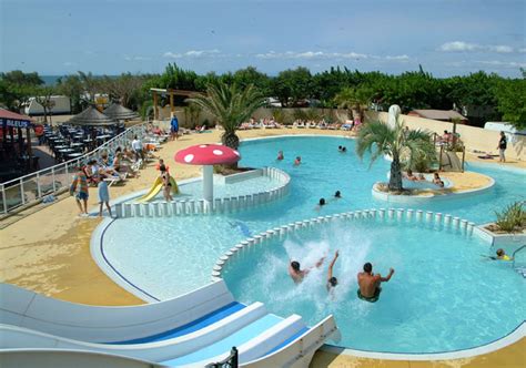 Le suspense prendra fin aux alentours de. Location Camping les Flots Bleus, Location vacances Vias