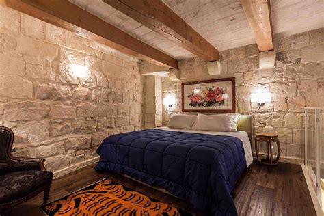 Luxury guest rooms in galleria houston the post oak hotel bedroom ideas modern home decorating ball2020 co Bed in historic building in boutique hotel in Malta ...