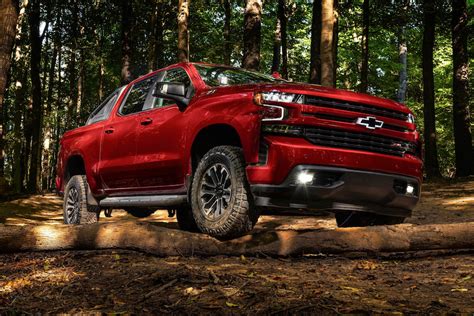Chevrolet Debuts New Silverado Rst Off Road And Accessories