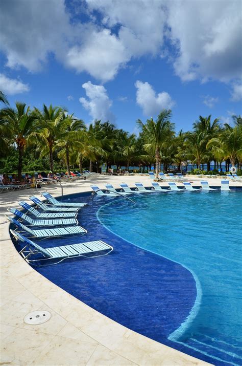 paradise beach cozumel mexico jenny burke here is the pool at the paradise beach club