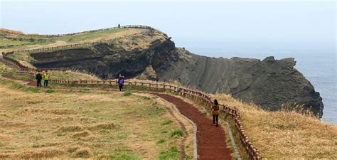 Honeymoon in Jeju Island - Romantic Jeju Island Honeymoon Travel Guide