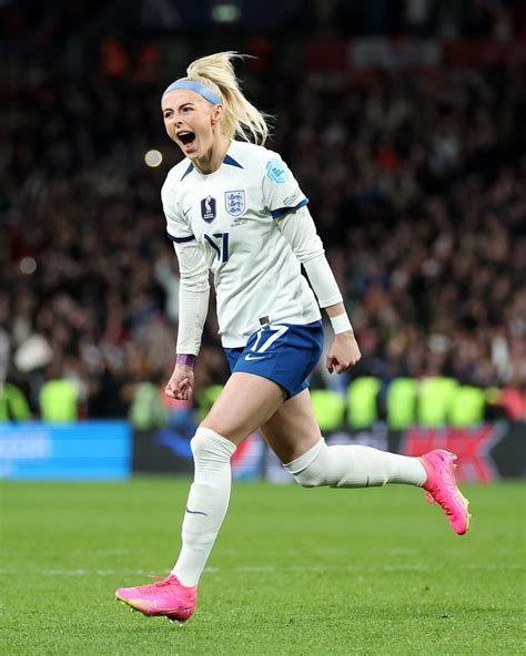 Lionesses On Twitter Another Iconic Wembley Goal For Chloe Kelly