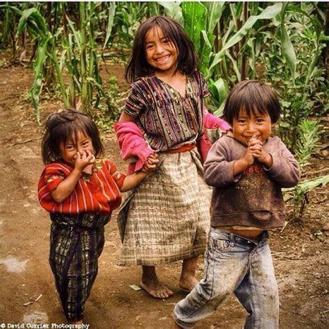 Niños indígenas de Guatemala Sus rostros están siempre sonrientes Antromex Dia del Niño