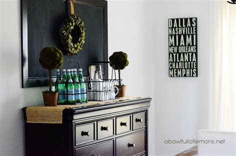 Does your dining room size work with the dimensions of your dining table and other furniture? How to organize the dining room | A Bowl Full of Lemons