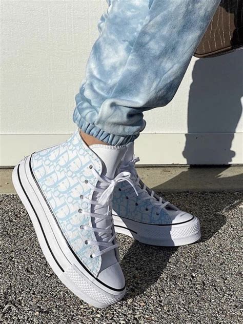 Kaufen, verkaufen, leeren sie ihre garderobe auf unserer website. shoes. | Nike schuhe frauen, Nike schuhe damen, Schuhe frauen