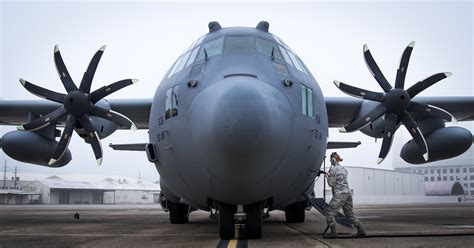 Close Look At The Usafs First Eight Blade C 130h Alert 5