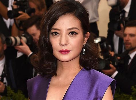 Chinese Man Sues Actress Zhao Wei Because She Stares At Him Too