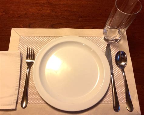 How To Set A Table For A Three Course Meal Table Setting Etiquette