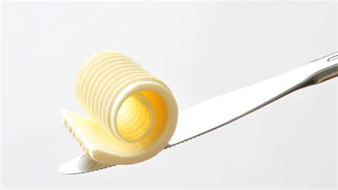 There is a real difference between butter and margarine, but both have their pros and cons. 6 Reasons To Eat More Real Butter