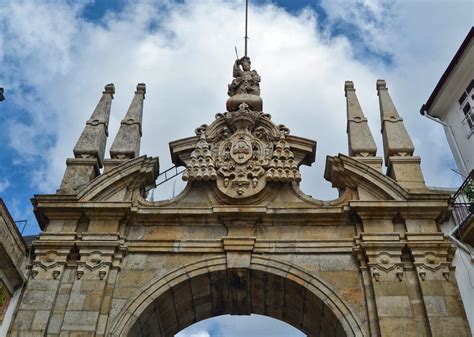 Arco Da Porta Nova Braga Monuments Portugal Travel Guide