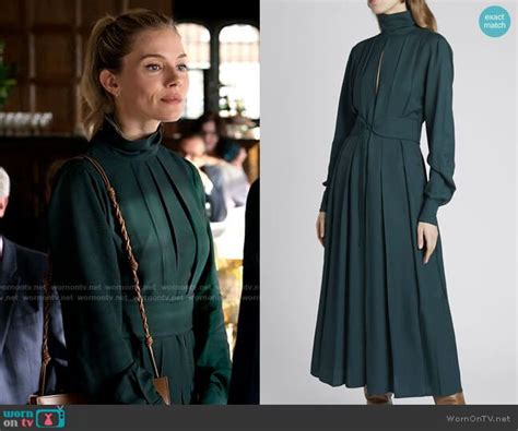Sophies Dark Green Pleated Dress On Anatomy Of A Scandal Outfit