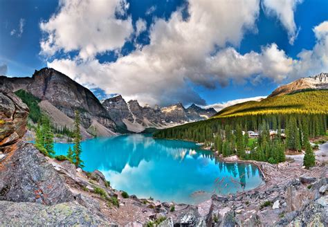 Located in the canadian rockies, the park is 80 miles west of calgary in the province of alberta. 301 Moved Permanently